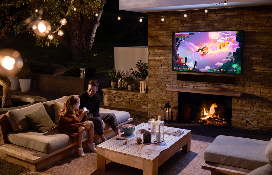 /images/enjoying-the-best-in-outdoor-entertainment-with-todays-outdoor-tv.jpg